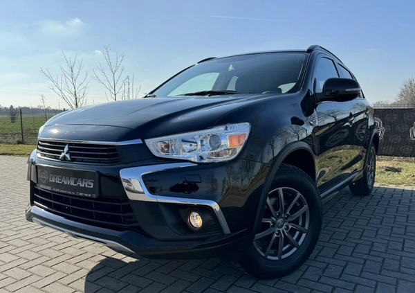 Mitsubishi ASX cena 55900 przebieg: 150000, rok produkcji 2017 z Malbork małe 781